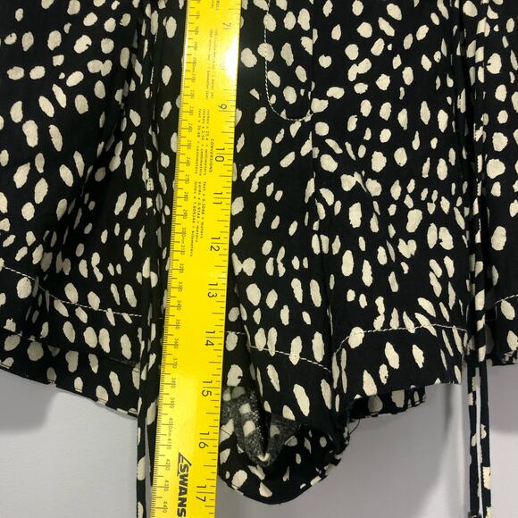 Free People Bennet Black and Ivory Shorts Size 12 - Picture 4 of 6